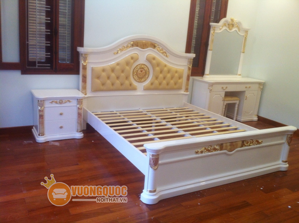 Chùm ảnh: Hình ảnh lắp đặt giường ngủ tân cổ điển cao cấp hoàn thiện tại Hà Nội  - Vương Quốc Nội Thất.